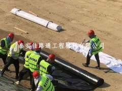垃圾填埋場防滲土工膜 “起皺” 危機!